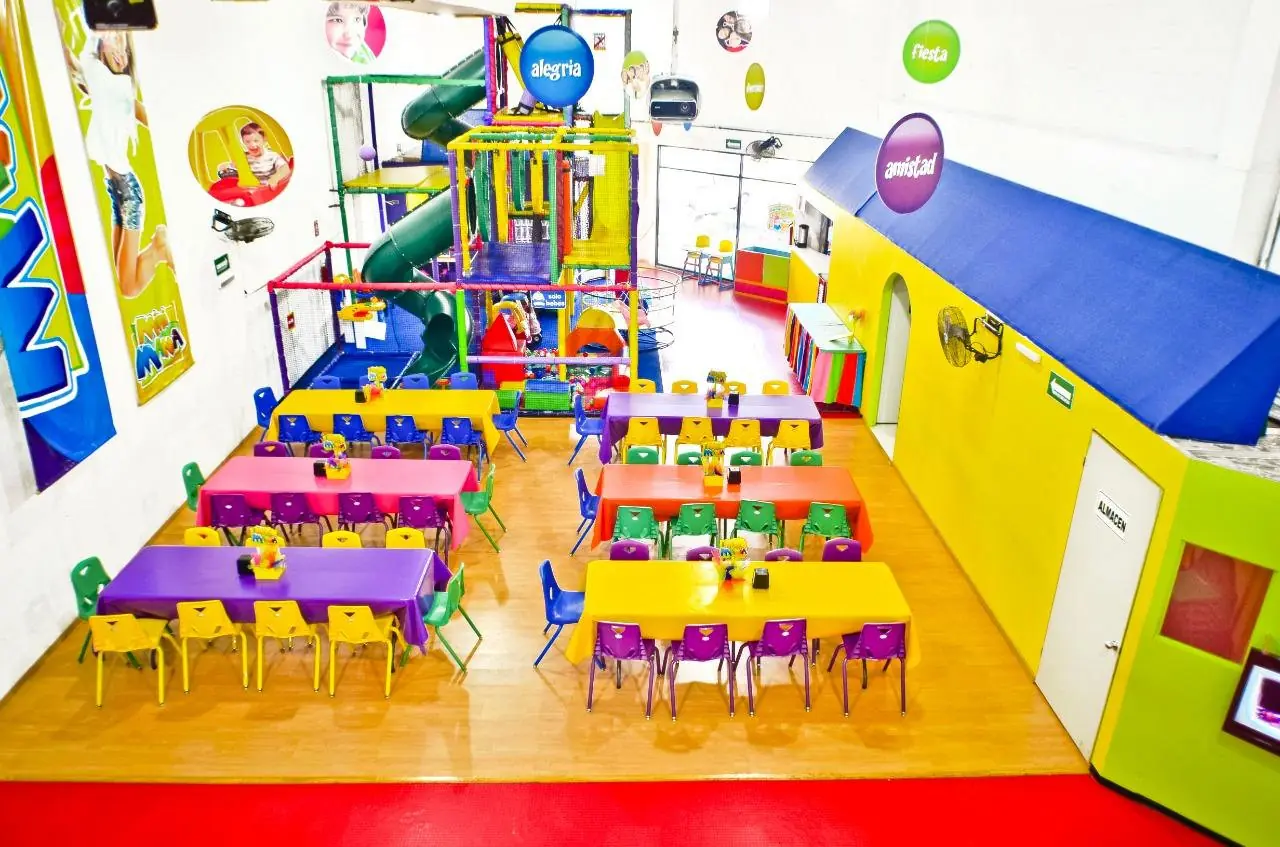 Salón principal montado